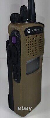 MOTOROLA XTS2500 1.5 UHF 380-470 MHz P25 DIGITAL TWO WAY Radio H46QDD9PW5BN ADP