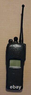 MOTOROLA XTS2500 1.5 UHF 450-512 MHz P25 Portable Radio H46SDD9PW5AN