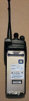 MOTOROLA XTS2500 1.5 UHF 450-512 MHz P25 Portable Radio H46SDD9PW5AN