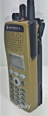 MOTOROLA XTS2500 III UHF 380-470 MHz P25 Digital Two-Way Radio H46QDH9PW7BN AES