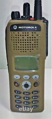 MOTOROLA XTS2500 III UHF 380-470 MHz P25 Digital Two-Way Radio H46QDH9PW7BN AES