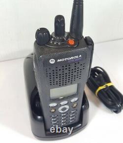 MOTOROLA XTS2500 III UHF 380-470 MHz P25 Digital Two-Way Radio H46QDH9PW7BN XTS