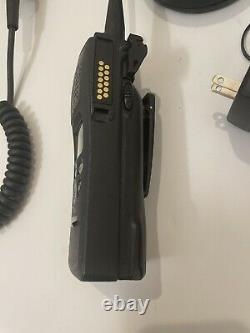 MOTOROLA XTS2500 UHF 700-800 MHz Military Police Fire EMS Digital Two-Way Radio