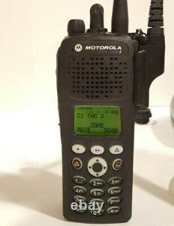 MOTOROLA XTS2500i UHF 380-470 MHz Military Police Fire EMS Digital Two-Way Radio