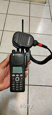 MOTOROLA XTS 2500 764-870MHz Two way radio H46UCH9PW2BN WithMIC (NO BATTERY)