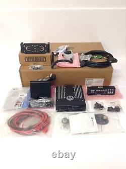 MOTOROLA XTl5000 M20URS9PW1AN Digital Mobile Radio withAntenna/Speaker/Mic/Bracket