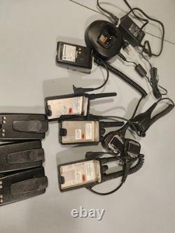 Mag One BPR40 Two-Way Radio Walkie-Talkies AAH84RCS8AA1AN Lot Of 3 All Working