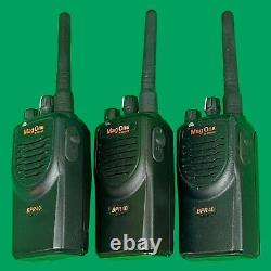 Mag One (Motorola) BPR 40 / MagOne BPR40 Two-Way Radios / Analog / 150 174 MHz
