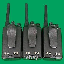 Mag One (Motorola) BPR 40 / MagOne BPR40 Two-Way Radios / Analog / 150 174 MHz