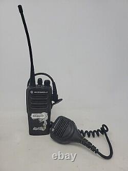 Motorola 16Ch Radio AAH01QDC9JA2AN Two Way Radio With shoulder Mic PMMN4013A
