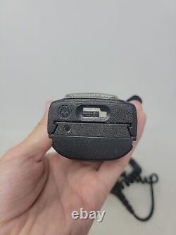 Motorola 16Ch Radio AAH01QDC9JA2AN Two Way Radio With shoulder Mic PMMN4013A