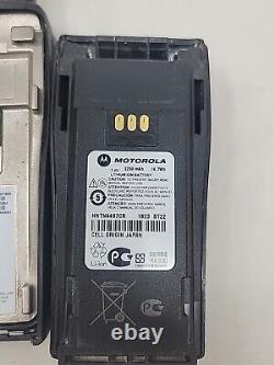 Motorola 16Ch Radio AAH01QDC9JA2AN Two Way Radio With shoulder Mic PMMN4013A