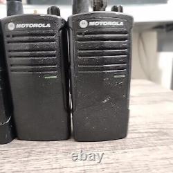 Motorola (1) RMU2040 (1) RMV2080 (2) RDU2020 Two-Way Radio (Missing BUTTONS)