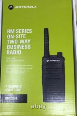 Motorola 4 Channel UHF Two-Way Business Radio