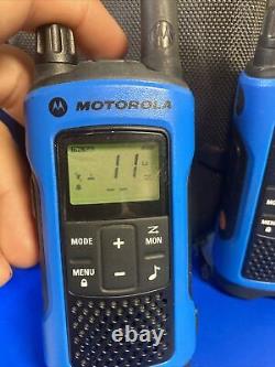 Motorola (4) Talkabout Two Way Radios with Case T4XX (tested/work)