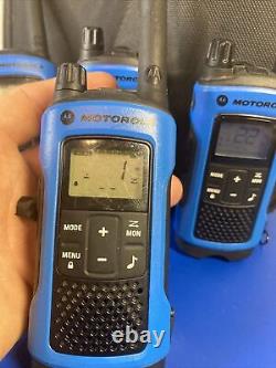 Motorola (4) Talkabout Two Way Radios with Case T4XX (tested/work)