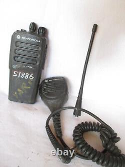 Motorola AAH01QDC9JA2AN CP200d 403-470 MHz 4W ND Two-Way Radio with Mic/ Antenna
