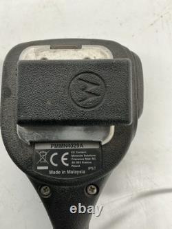 Motorola AAH01QDC9JC2AN Two Way Radio with PMMN4029A Mic Charger Battery. Y-438
