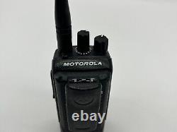 Motorola AAH02RDH9VA1AN XPR 3500e MOTOTRBO Portable Two-Way Radio 403-527 128CH