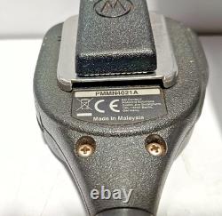 Motorola AAH25RDC9AA3AN HT750 Portable Two Way Radio With PMMN4021A Mic 7.5V DC
