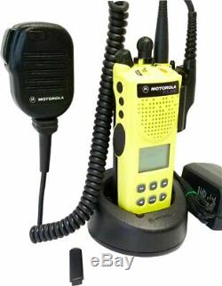 Motorola ASTRO Digital XTS3000 Model II 800MHz Two Way Radio Smartnet Smartzone