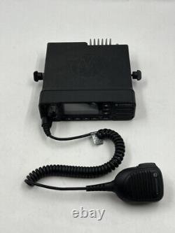 Motorola Aam28qnn9ka1an Mototrbo Xpr5550 403-470 Mhz Digital Uhf Two Way Radio