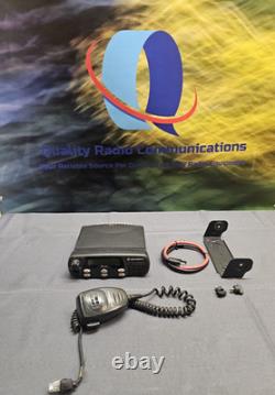 Motorola CDM1250 136-174 MHz VHF 45 Watt Two Way Radio w Mic AAM25KKD9AA2AN