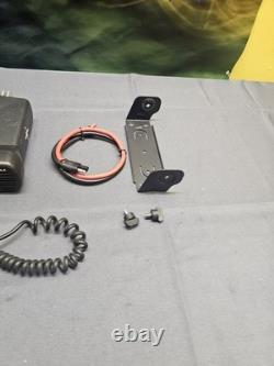 Motorola CDM1250 136-174 MHz VHF 45 Watt Two Way Radio w Mic AAM25KKD9AA2AN