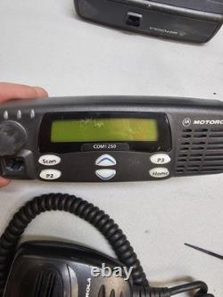 Motorola CDM1250 136-174 MHz VHF 45w Remote Head Two Way Radio AAM25KKD9AA2AN