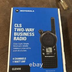 Motorola CLS1410 4 Channel UHF 1 watt Business Two-Way Radio
