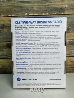 Motorola CLS-1410 Motorola CLS Series Two-Way Radio UHF Compact Jobsite Radio