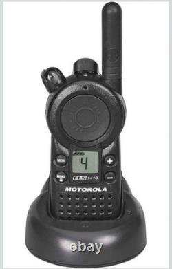 Motorola CLS-1410 Motorola CLS Series Two-Way Radio UHF Compact Jobsite Radio