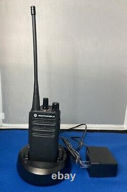 Motorola CP100D Portable Two Way Radio UHF With Base