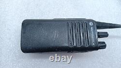 Motorola CP100d 16 CH. Two-Way Radio AAH87YDC9JC2AN With Charger & Battery #99