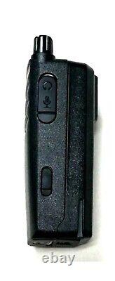 Motorola CP100d Two-Way 16 Channel Radio withAntenna & Battery, Charger New