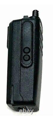Motorola CP100d Two-Way 16 Channel Radio withAntenna & Battery, Charger New
