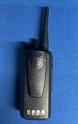 Motorola CP100d Two-Way 16 Channel Radio with Antenna & Battery