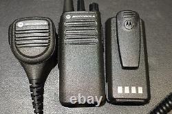 Motorola CP100d Two Way Radio UHF (403-480MHz) & PMMN4013A Speaker Microphone