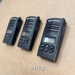 Motorola CP110 UHF Two Way Radio Lot (3) with 2 Motorola Antennas H96RCF9AA2BA