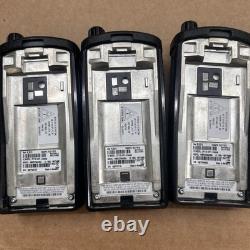 Motorola CP110 UHF Two Way Radio Lot (3) with 2 Motorola Antennas H96RCF9AA2BA