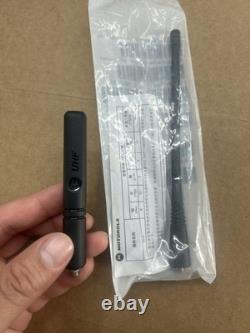 Motorola CP110 UHF Two Way Radio Lot (3) with 2 Motorola Antennas H96RCF9AA2BA