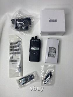 Motorola CP185 Two Way Radio UHF 435-480mhz 16Ch 4Watt AAH03RDF8AA7AN