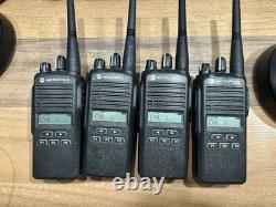 Motorola CP185 UHF 435-480 MHz 16 Ch 4W AAH03RDF8AA7AN LOT OF 8! Complete Motorola CP185 UHF 435-480 MHz 16 Ch 4W AAH03RDF8AA7AN LOT OF 8! Complete