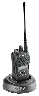 Motorola CP185 UHF Two Way Radio With Charging Dock and Battery