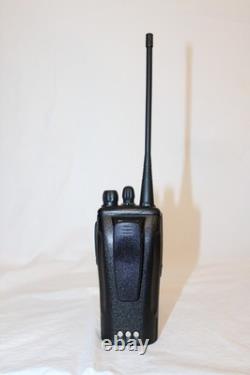 Motorola CP200D UHF 403-470 MHz 16 Channel 4 Watt Analog Radio (Complete Kit)