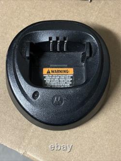 Motorola CP200D UHF Analog Two-Way Portable Radio withBattery, Cradle, & Mic