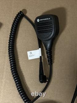 Motorola CP200D UHF Analog Two-Way Portable Radio withBattery, Cradle, & Mic