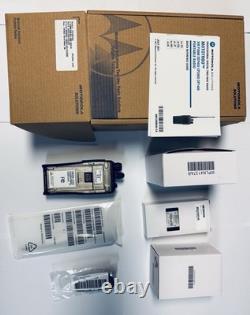 Motorola CP200D UHF Digital Portable Radio DMR MOTOTRBO Model AAH01QDC9JA2AN