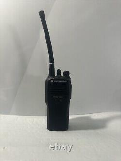 Motorola CP200 Two Way Radio UHF (465-495 Mhz)(AAH50SDC9AA2AN) 16-channel