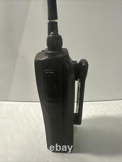 Motorola CP200 Two Way Radio UHF (465-495 Mhz)(AAH50SDC9AA2AN) 16-channel